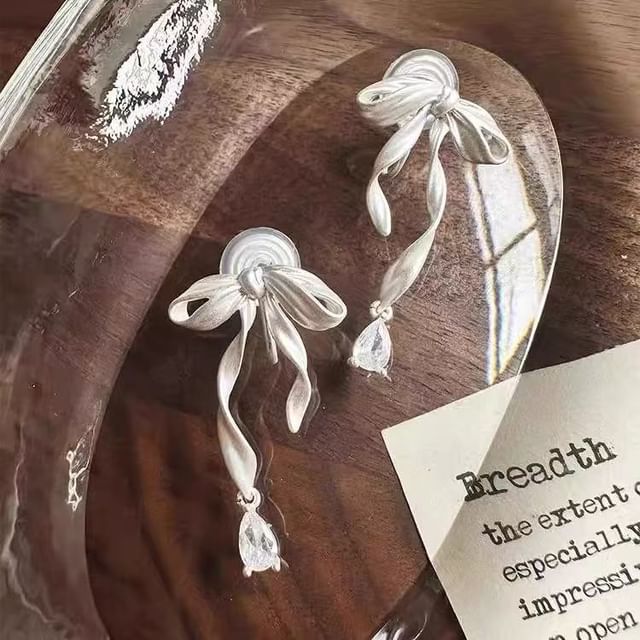 Clip-On Bow Drop / Earring Rhinestone