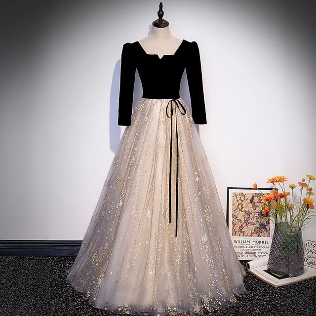 Neck Evening Mesh Panel / A-Line Gown Print Long-Sleeve Notch Short-Sleeve Star