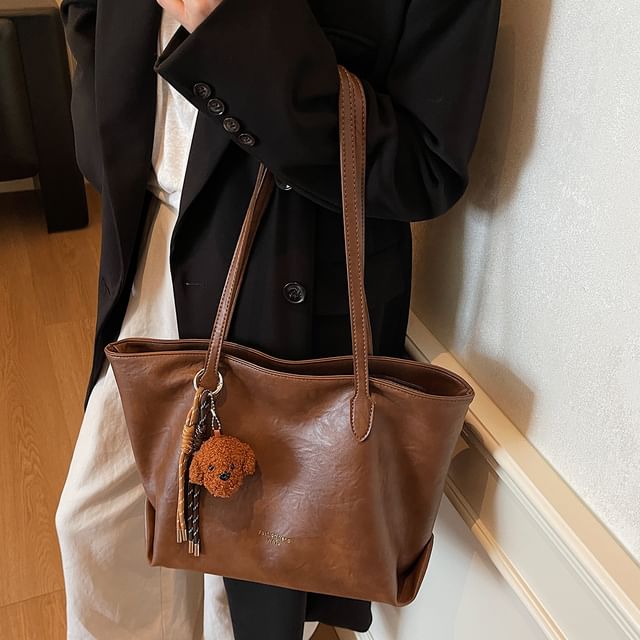 With Faux Plain Bag Tote Leather Charm