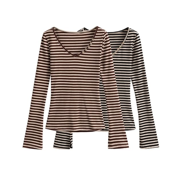 Striped Slim-Fit V-Neck Long-Sleeved Tee
