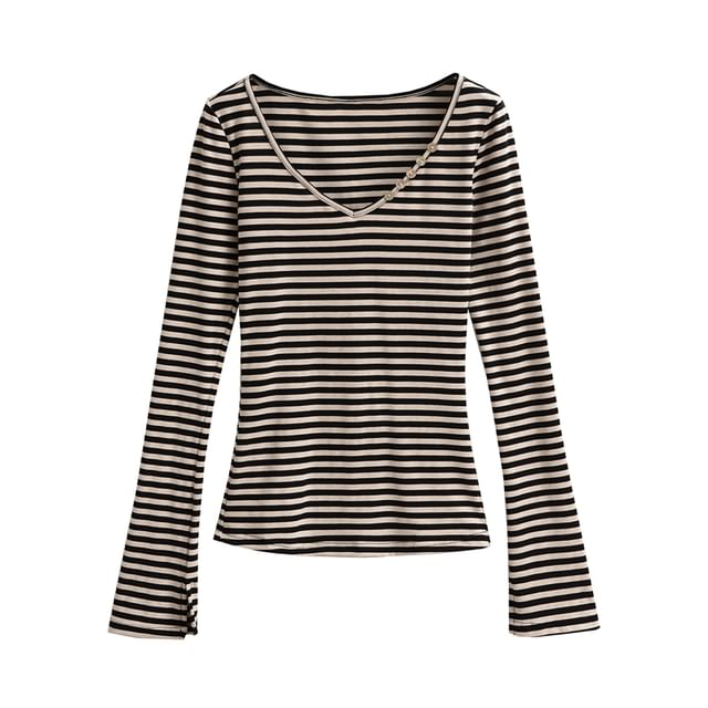 Striped Slim-Fit V-Neck Long-Sleeved Tee