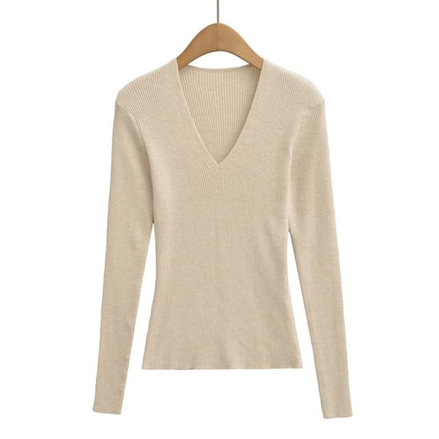 Knit V-Neck Long-Sleeved Top