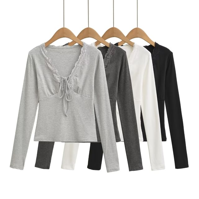 Lace-Trim Plain V-Neck Long-Sleeved Tee