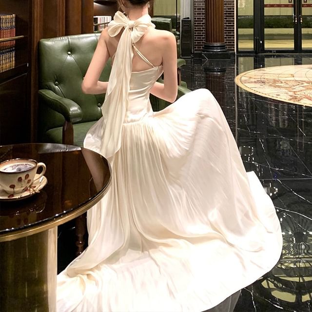 Gown Sleeveless Tie-Neck Evening Plain Halter A-Line