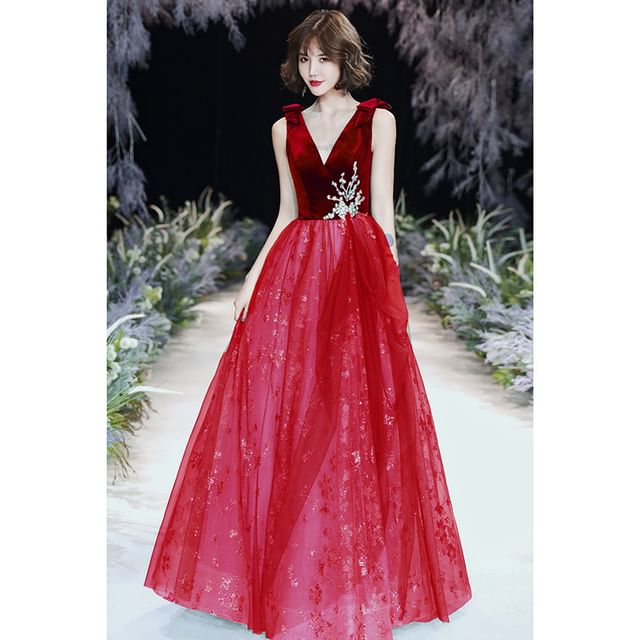 Applique A-Line Panel Sleeveless Midi / Cocktail Dress Evening Velvet Sequin Floral Bow Mesh Gown V-Neck