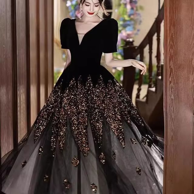 Evening Puff-Sleeve V-Neck Sequin Gown A-Line