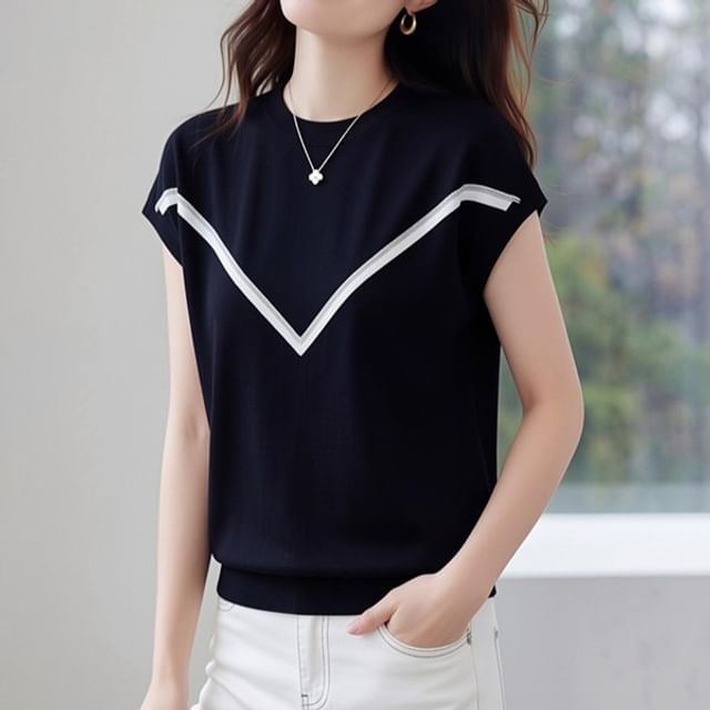 Two Tone Crewneck Short Sleeve Knit Top