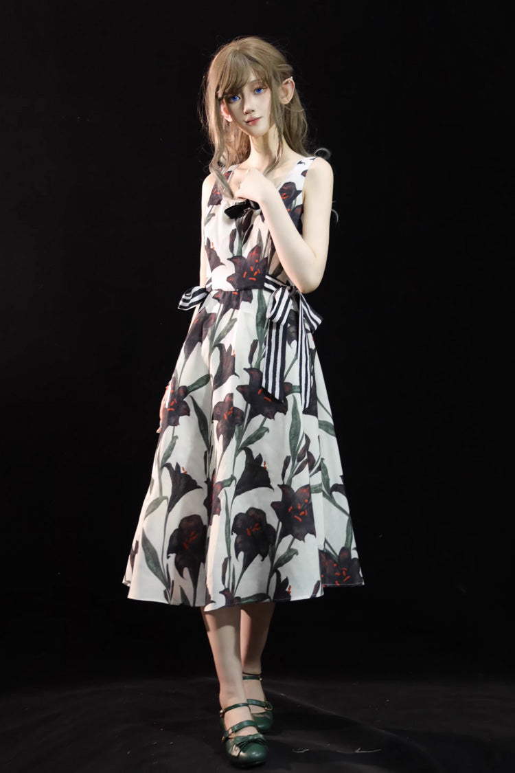 Ivory Square Neck Sleeveless Black Lily Print Bow Gothic Lolita JSK