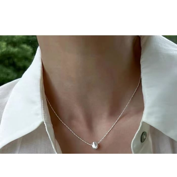 Bead Pendant Necklace