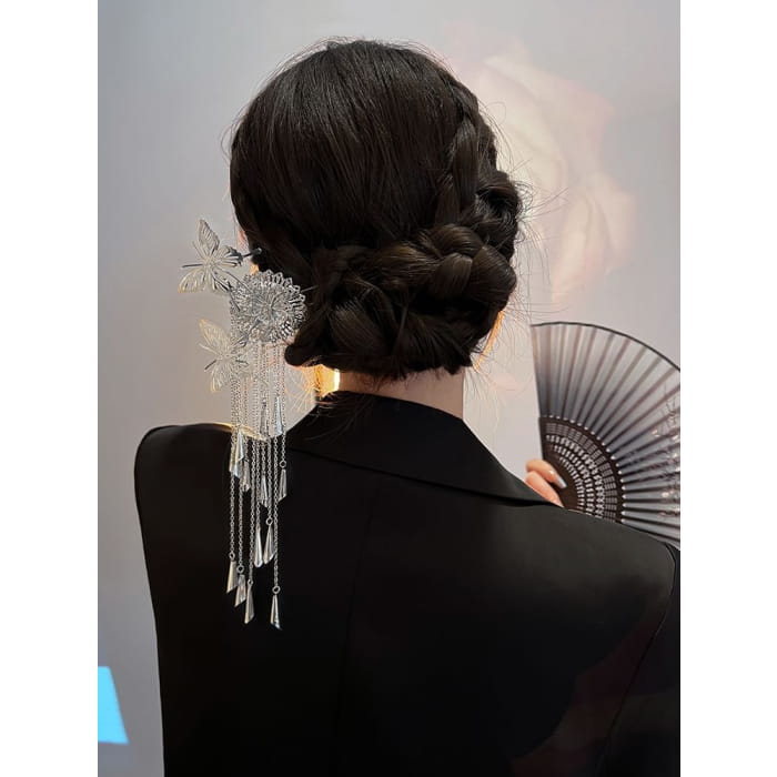 Butterfly Fringed Alloy Hair Stick - B1332 - Silver