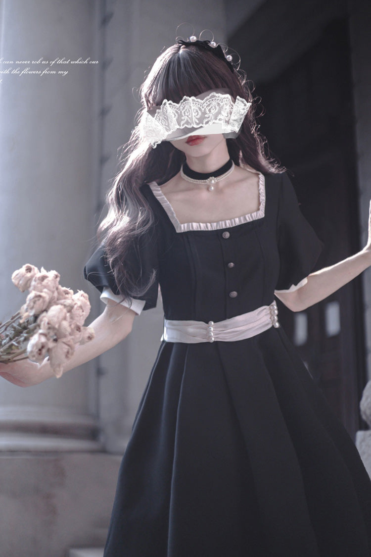 Black Random Thoughts Square Collar Classic Vintage Gown