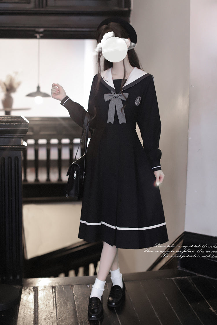 Sweet Lolita Dress with Navy Collar and Bowknot, College Style