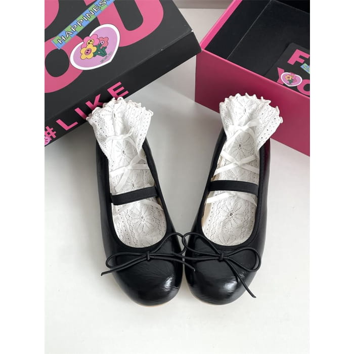 Chunky Heel Plain Bow Accent Faux Leather Mary Jane Pumps