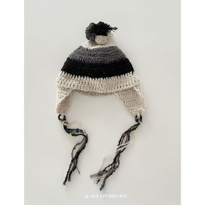 Color Block Knit Beanie - Black & White Gray / One Size