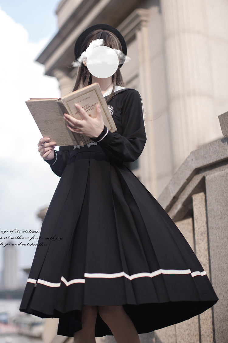 Sweet Lolita Dress with Navy Collar and Bowknot, College Style