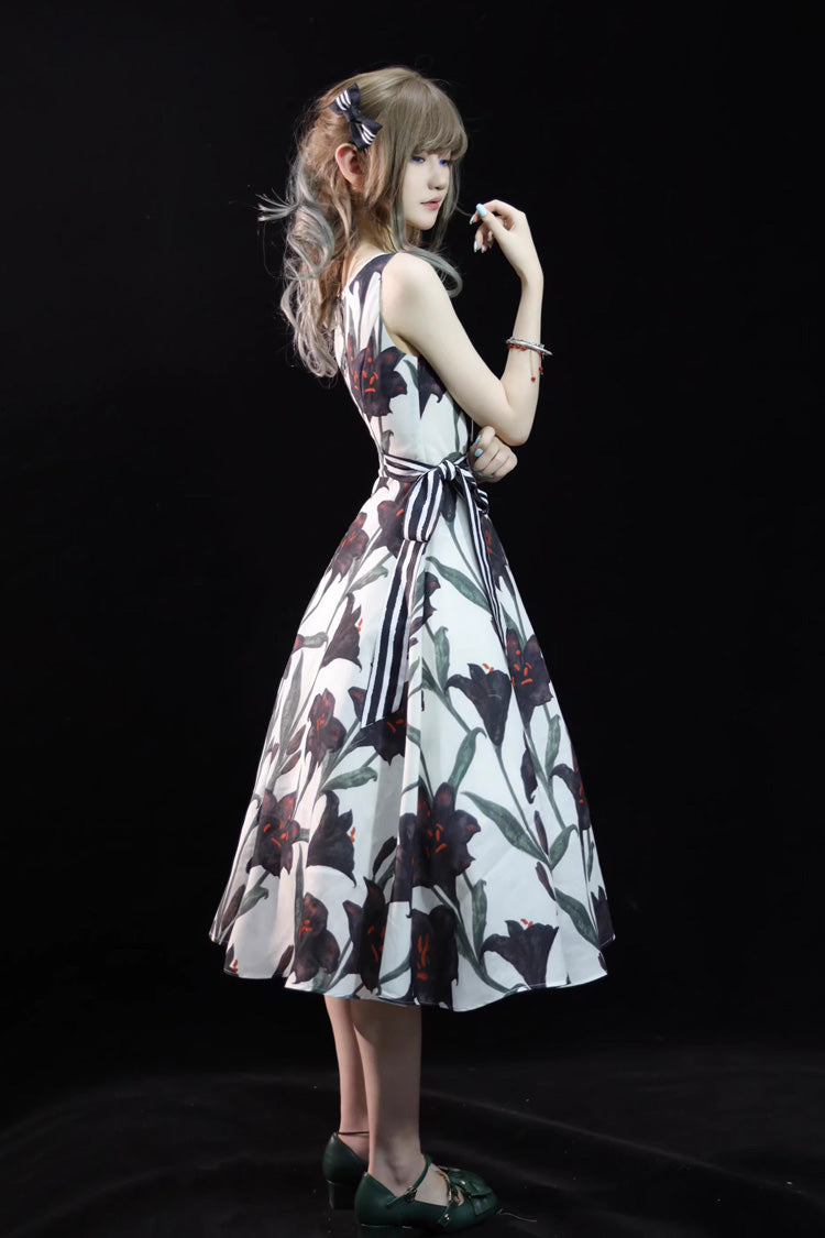 Ivory Square Neck Sleeveless Black Lily Print Bow Gothic Lolita JSK