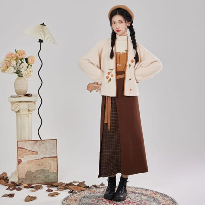 Embroidered Cardigan / Sleeveless Top / Knit / Midi