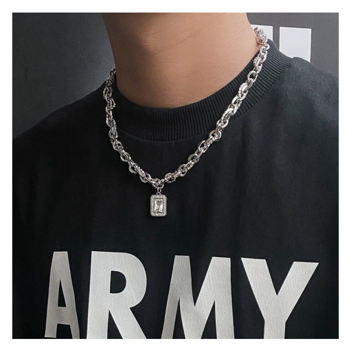 Faux Crystal Pendant Layered Alloy Choker