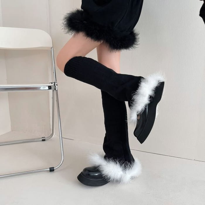 Feather Accent Leg Warmer - White - Black / One Size