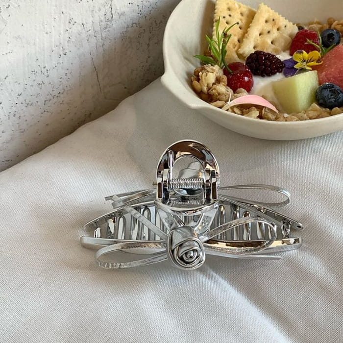 Floral Faux Pearl Hair Claw - Silver / One Size