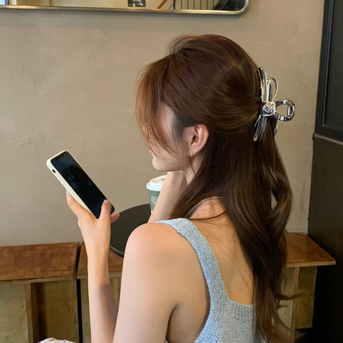 Floral Faux Pearl Hair Claw - Silver / One Size