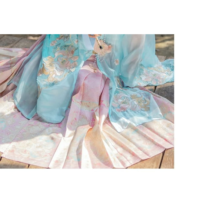 Flower Embroidered Hanfu Set