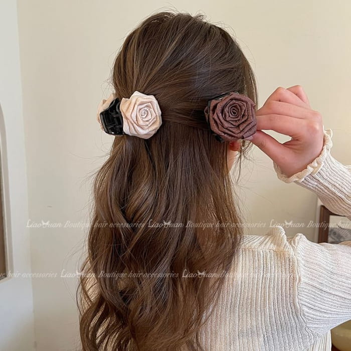 Flower Faux Pearl Hair Clip / Claw