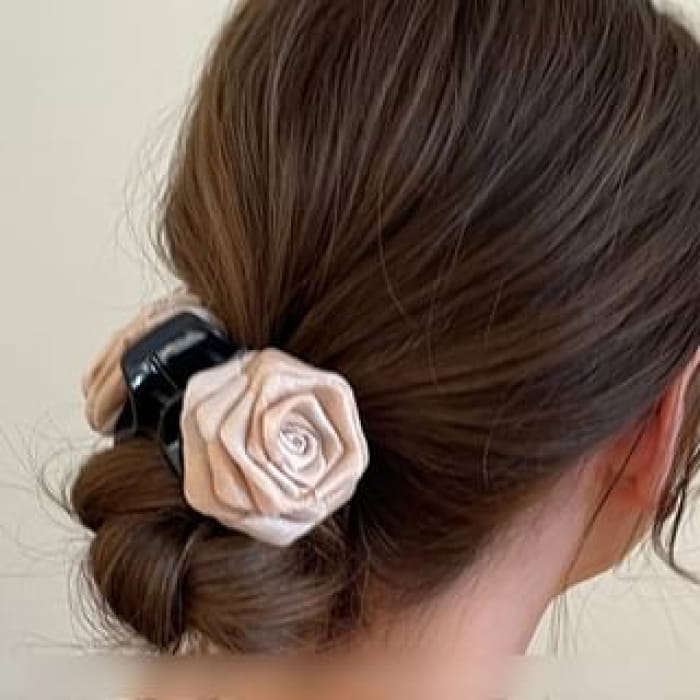 Flower Faux Pearl Hair Clip / Claw