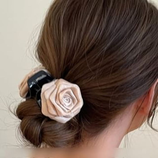 Flower Faux Pearl Hair Clip / Claw