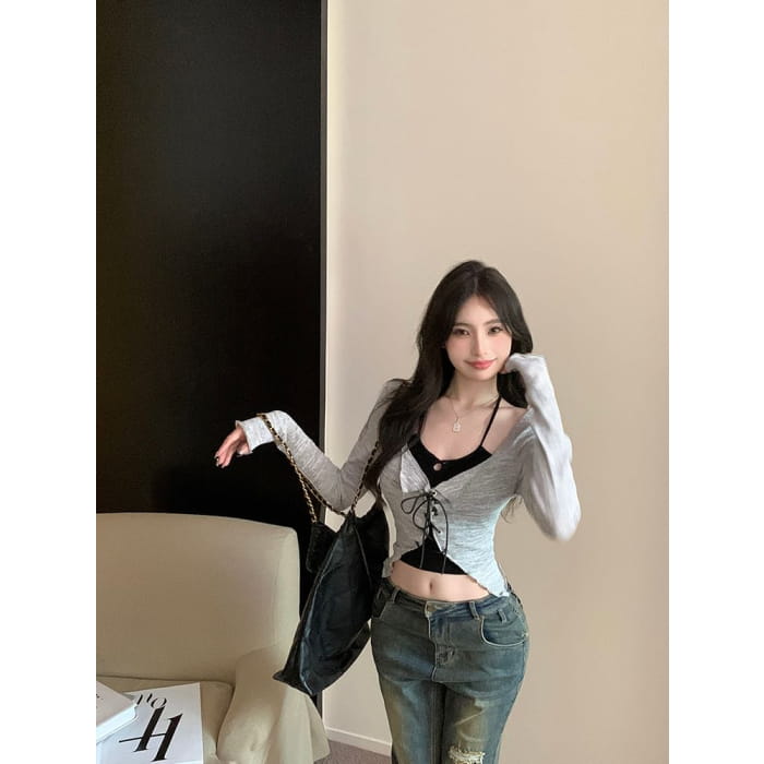 Halter Neck Plain Cutout Slim Fit Crop Top / Split Lettuce