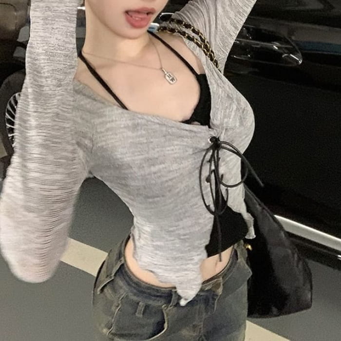 Halter Neck Plain Cutout Slim Fit Crop Top / Split Lettuce