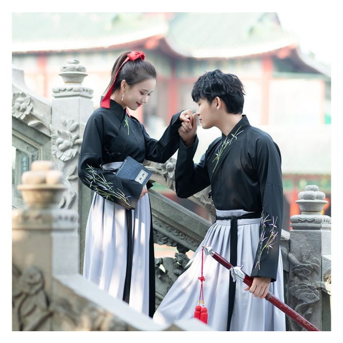 Leaf Embroidered Hanfu Costume Set