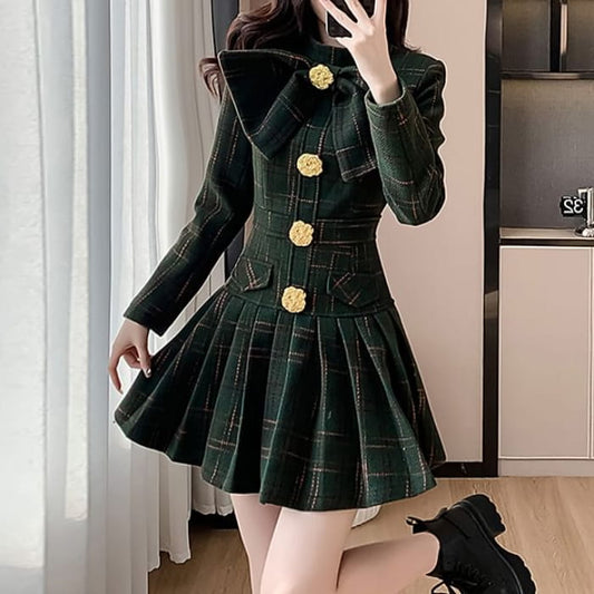 Long Sleeve Stand Collar Bowknot Plaid Pleated Mini A-Line