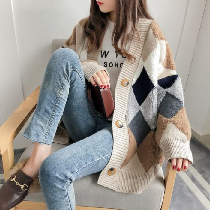 Oversized Argyle V-Neck Cardigan in 5 Colors - Khaki