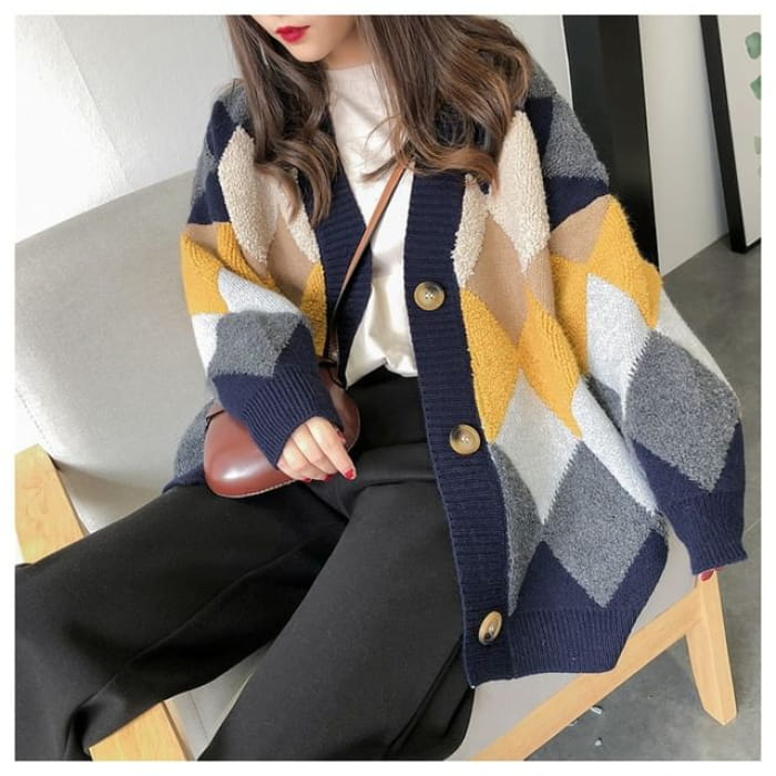 Oversized Argyle V-Neck Cardigan in 5 Colors - Navy Blue