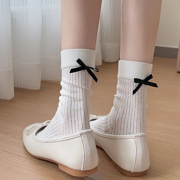 Plain Bow Socks