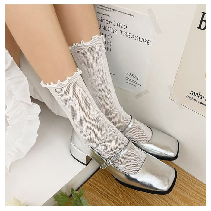 Plain Lettuce Edge Lace Socks