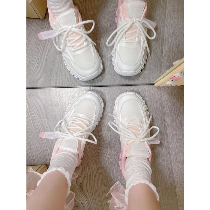 Platform Gradient Mesh Panel Lace