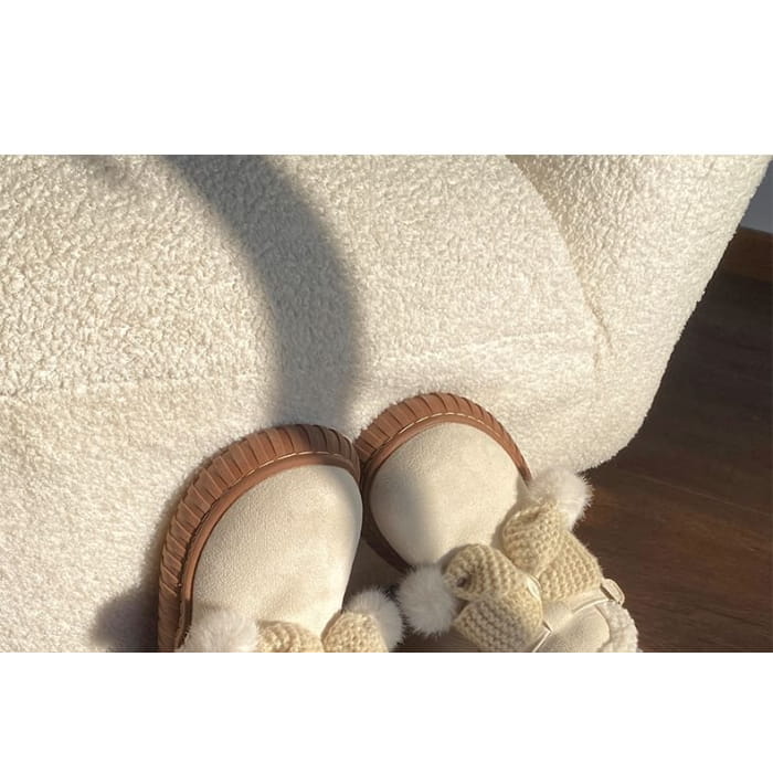 Pom Short Snow Boots