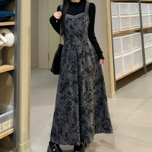 Set: Long-Sleeve Mock Neck Plain Ruffle Trim Tee + Floral