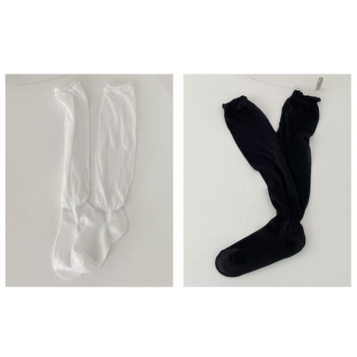 Set of 2 Pairs: Plain Shirred Socks - Of Pairs - White &