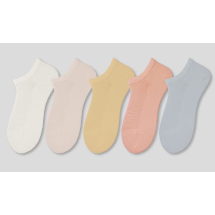 Set of 5 Pairs: Plain Perforated Ankle Socks - Women