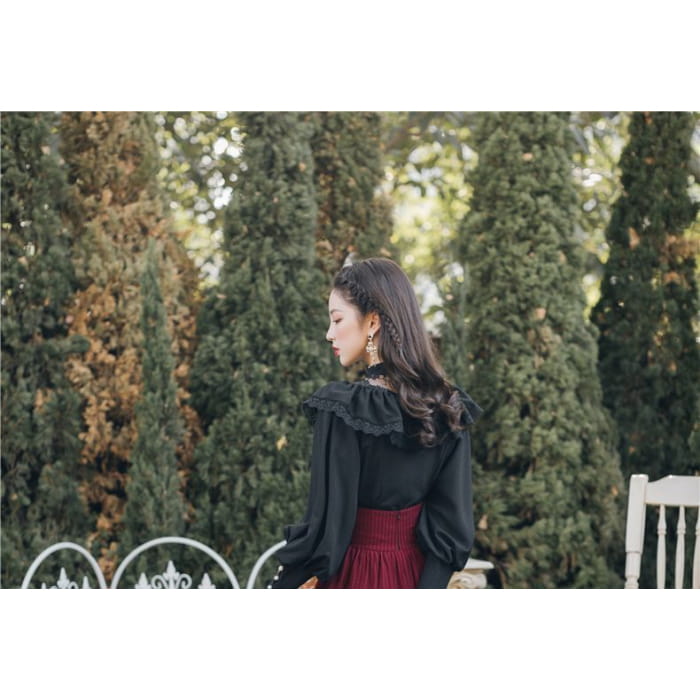 Set: Ruffled Lace Panel Blouse