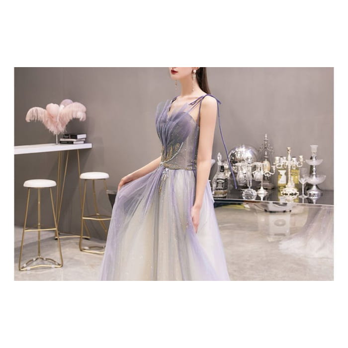 Spaghetti Strap Sweetheart Neckline Rhinestone Gradient