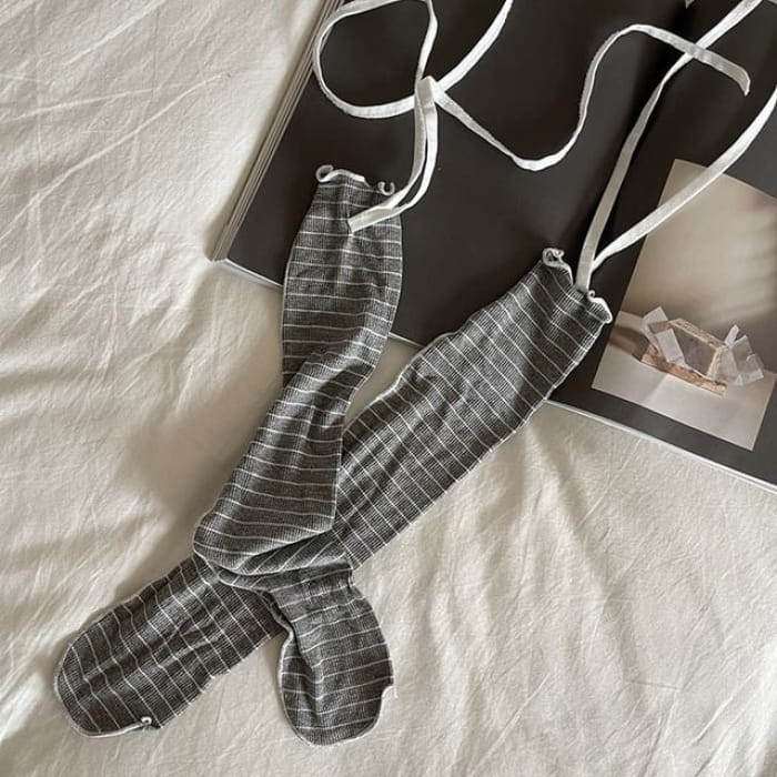 Striped Lace - Gray / One Size