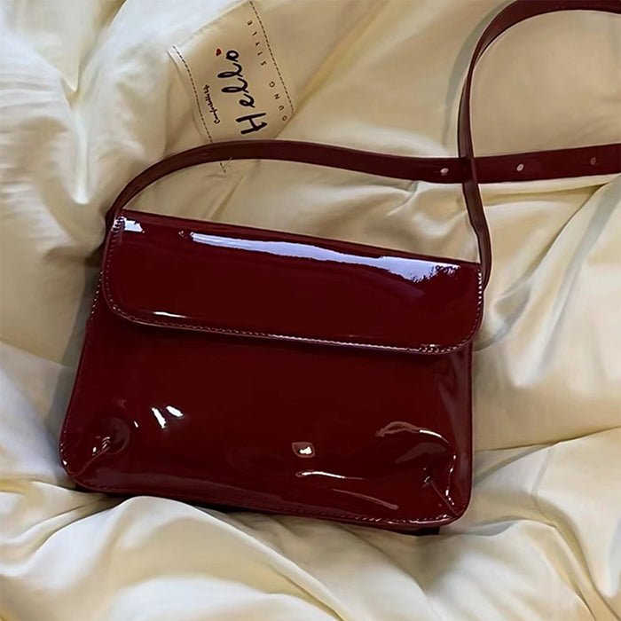 Vintage Red Lacquered Bag - Standart / Handbags