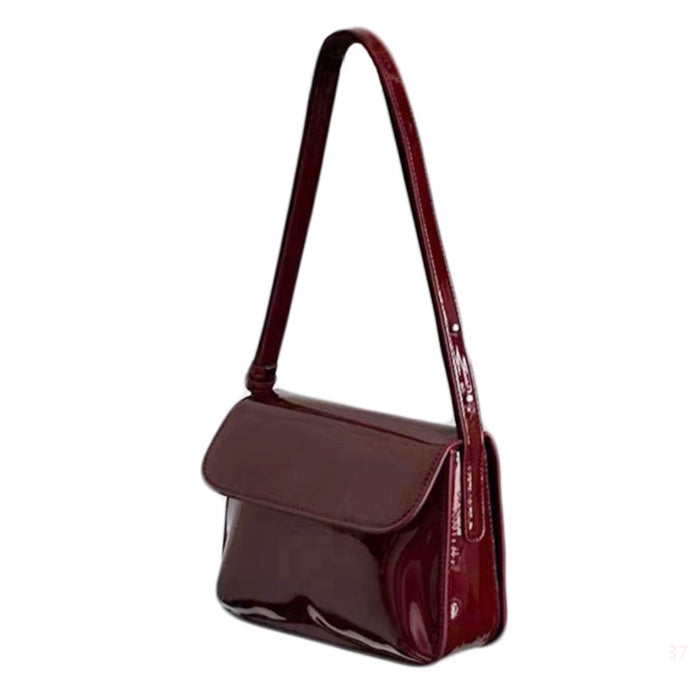 Vintage Red Lacquered Bag - Standart / Handbags