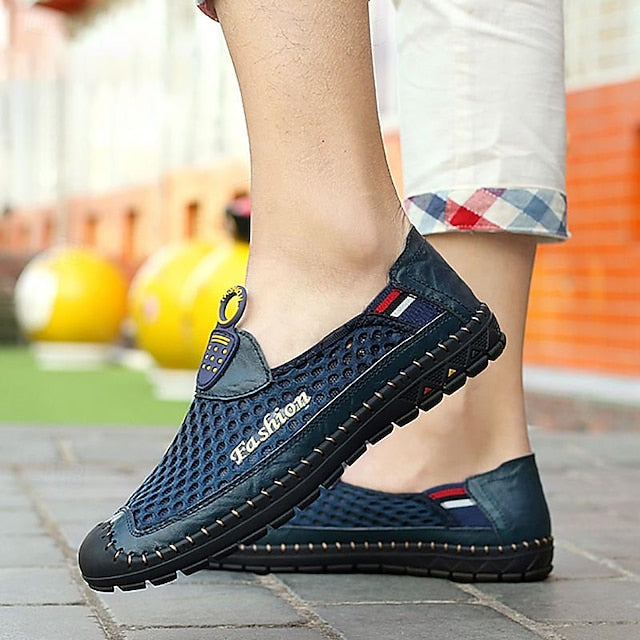 Men’s Loafers – Moc-Toe Textured Crocodile Driving Black