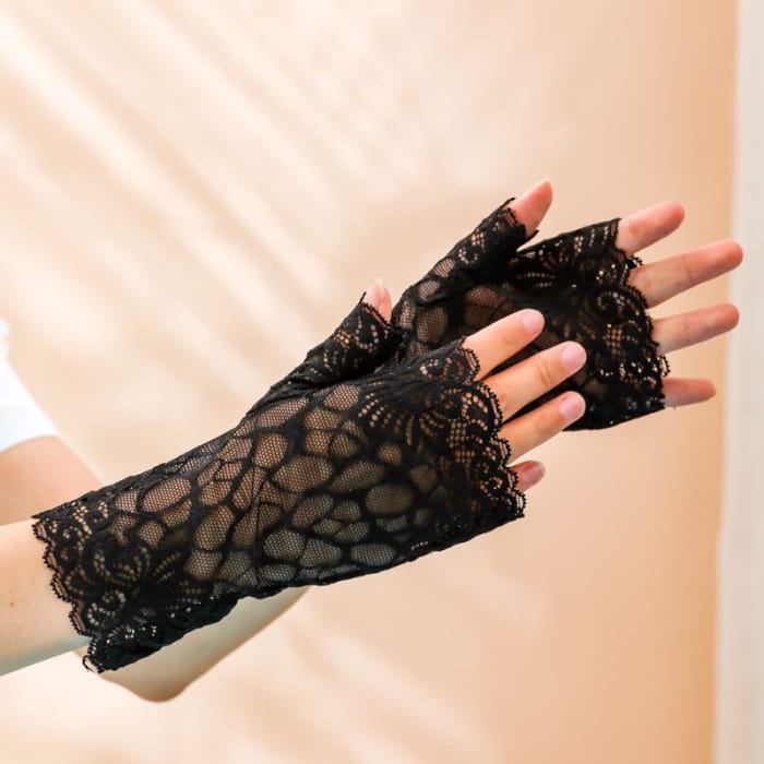 Lace Fingerless Gloves-2